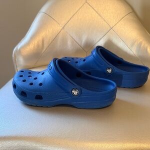 CROCS Kids Vibrant Blue Slippers